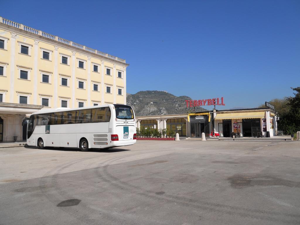 Grand Hotel Pavone Cassino Exteriör bild